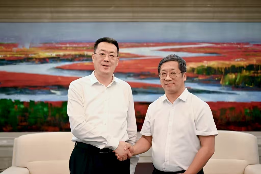 专访丨皇冠娱乐(中国)唯一官方网站
委副书记、市长邢鹏：让传统基地焕发新活力